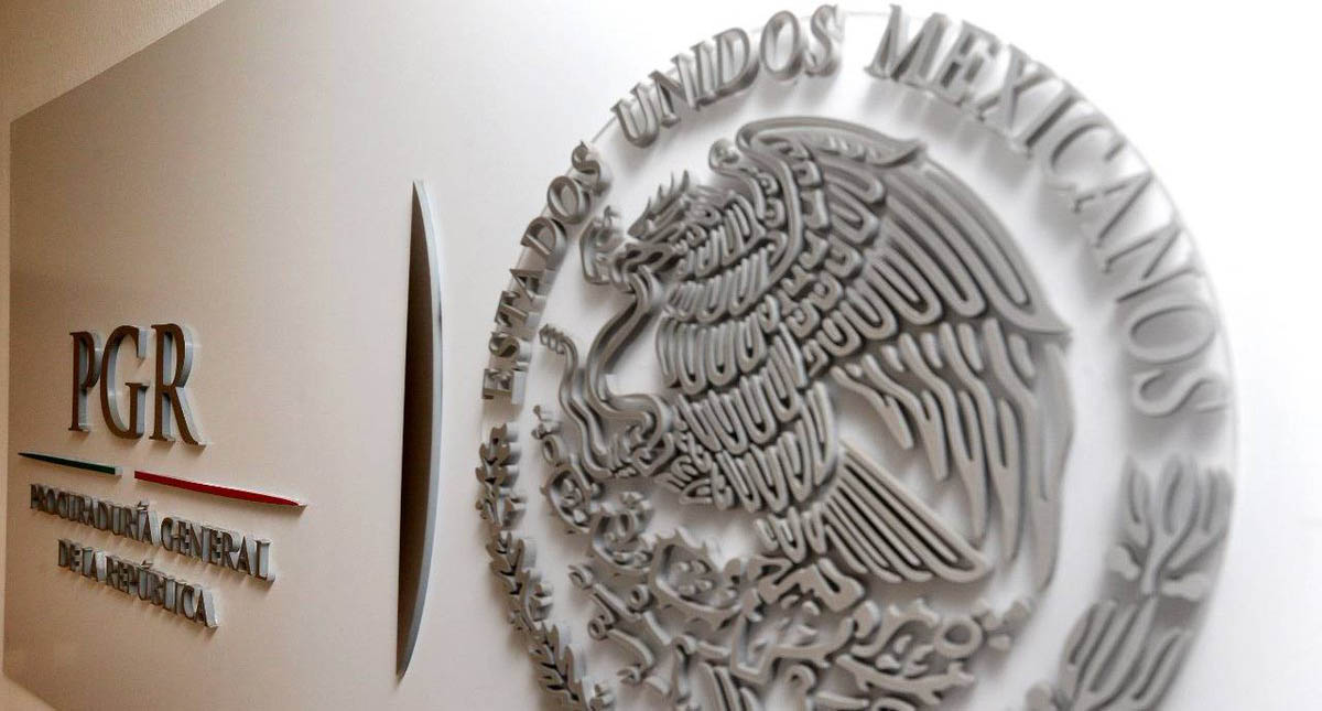 Vinculan a dos a proceso por lavado de dinero - pgr-1