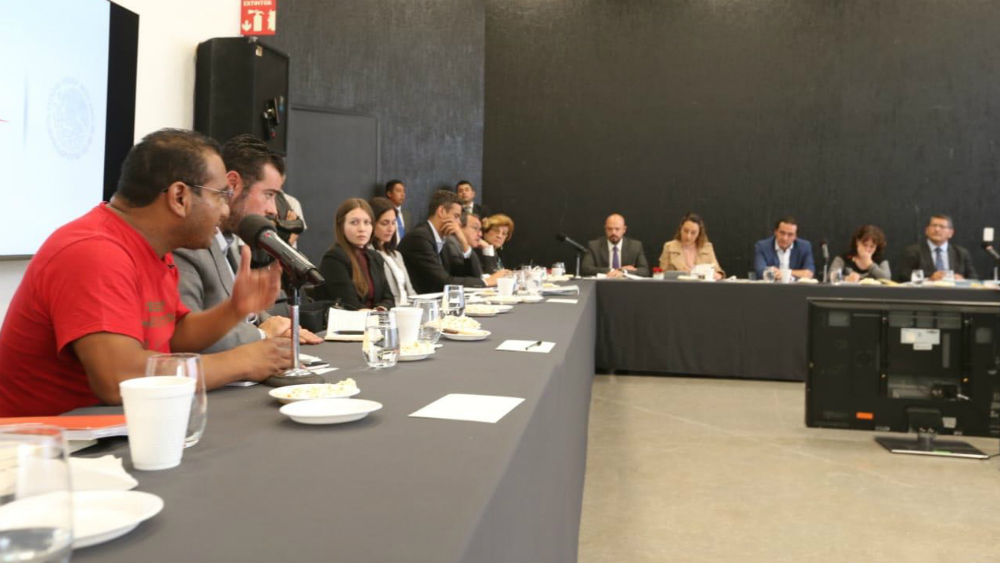 Gobierno federal refrenda compromiso de agotar investigación del Caso Iguala