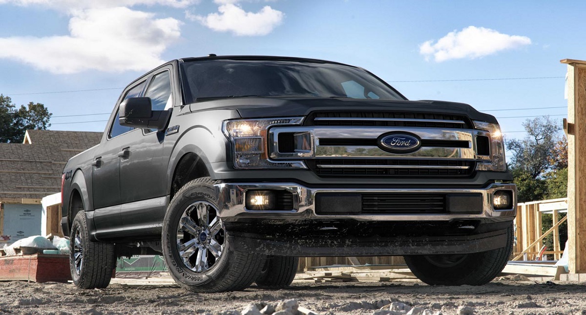 Llaman a revisión 37 mil camionetas Ford en México