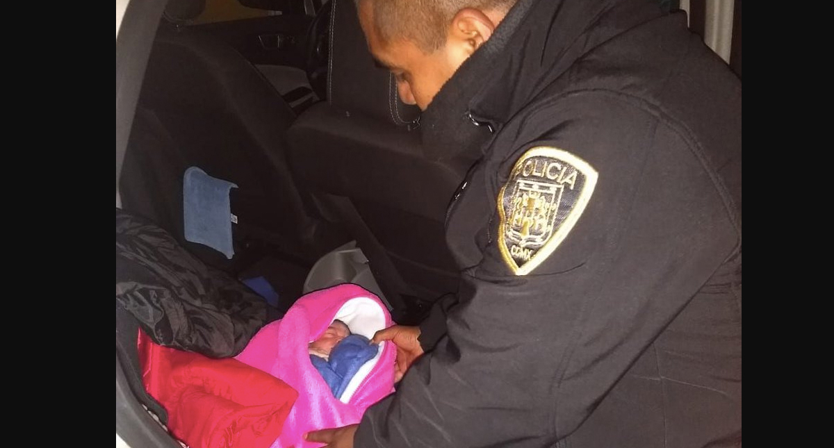 Policías auxilian a mujer en labor de parto en Magdalena Contreras