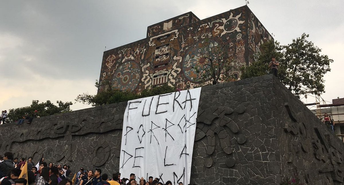 Reanudan clases todos los planteles de la UNAM - porros-unam