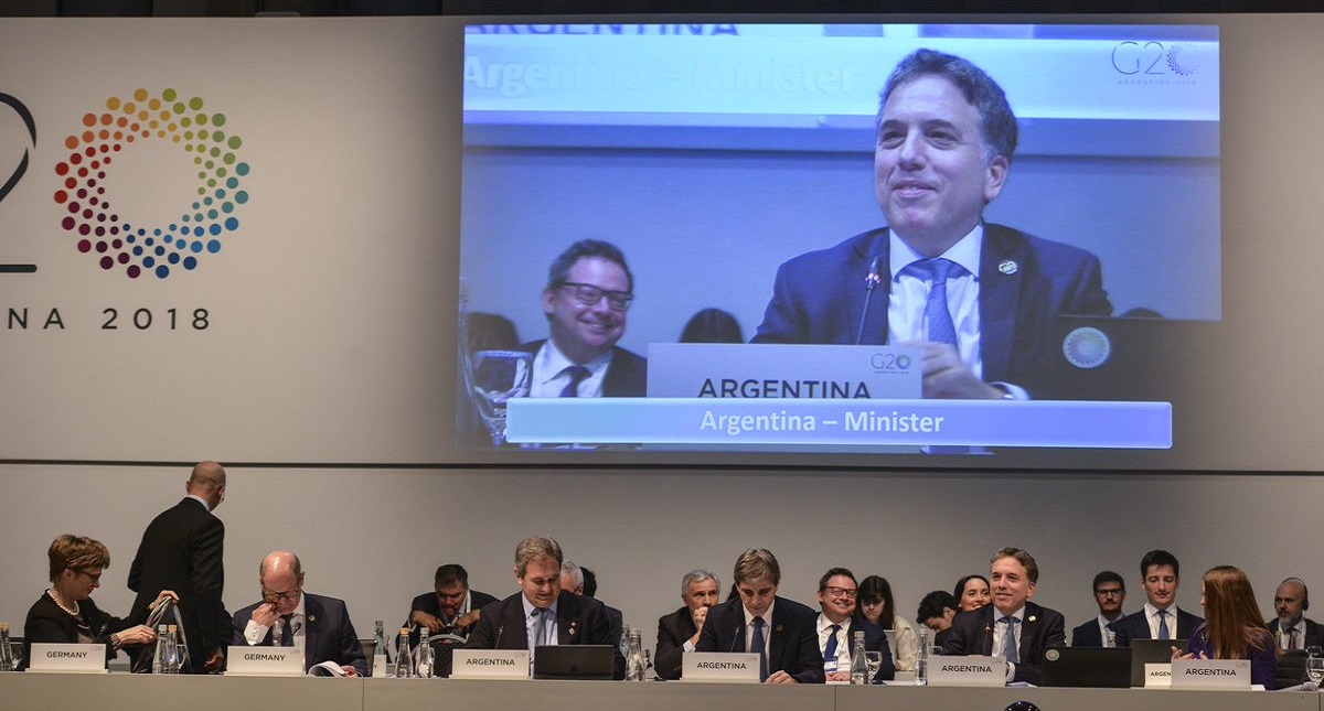 Estiman colapso de economía y dólar a 40.10 pesos en Argentina - preven-colapso-de-economia-y-dolar-a-4010-pesos-en-argentina