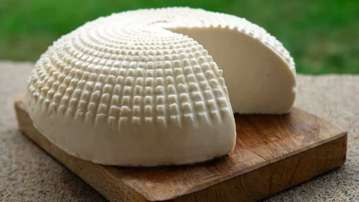 Muere estudiante alérgico cuando un compañero le arrojó queso