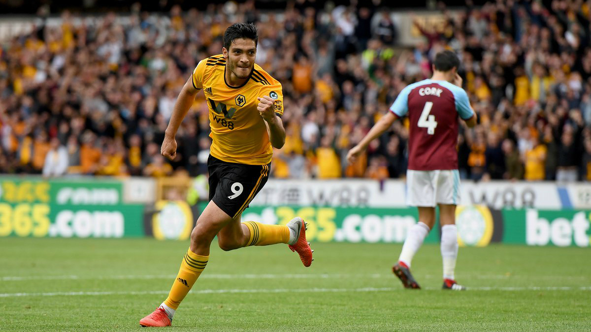 Raúl Jiménez anota en la victoria del Wolverhampton