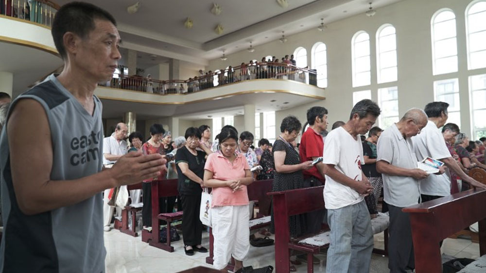 El papa Francisco llama a la reconciliación a católicos chinos - rezos-china