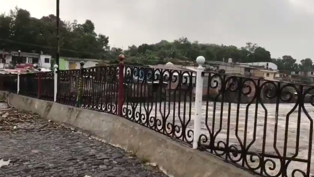 Se desborda el río Nexapa en Puebla