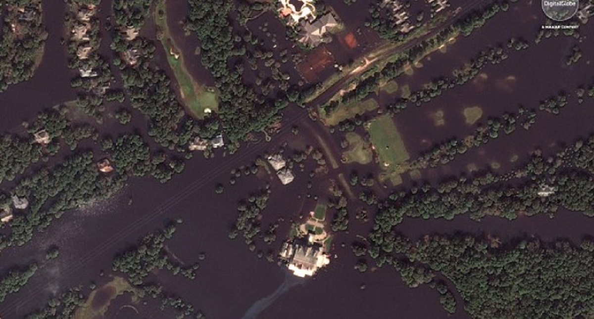 Imágenes satelitales muestran daños de Florence en Carolina del Norte - river-landing-country-club-despues