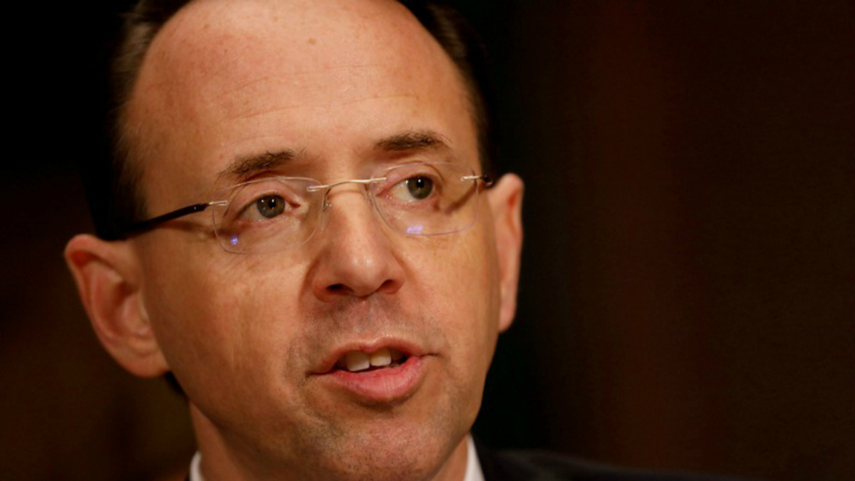 Funcionario que sugirió grabar a Trump comparecerá ante legisladores