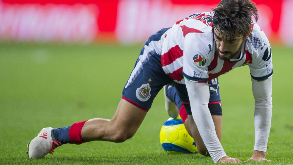 Rodolfo Pizarro es baja del Tricolor por lesión