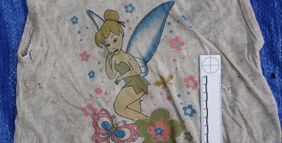 Con ropa extraída de fosas buscan identificar desaparecidos en Veracruz - ropa