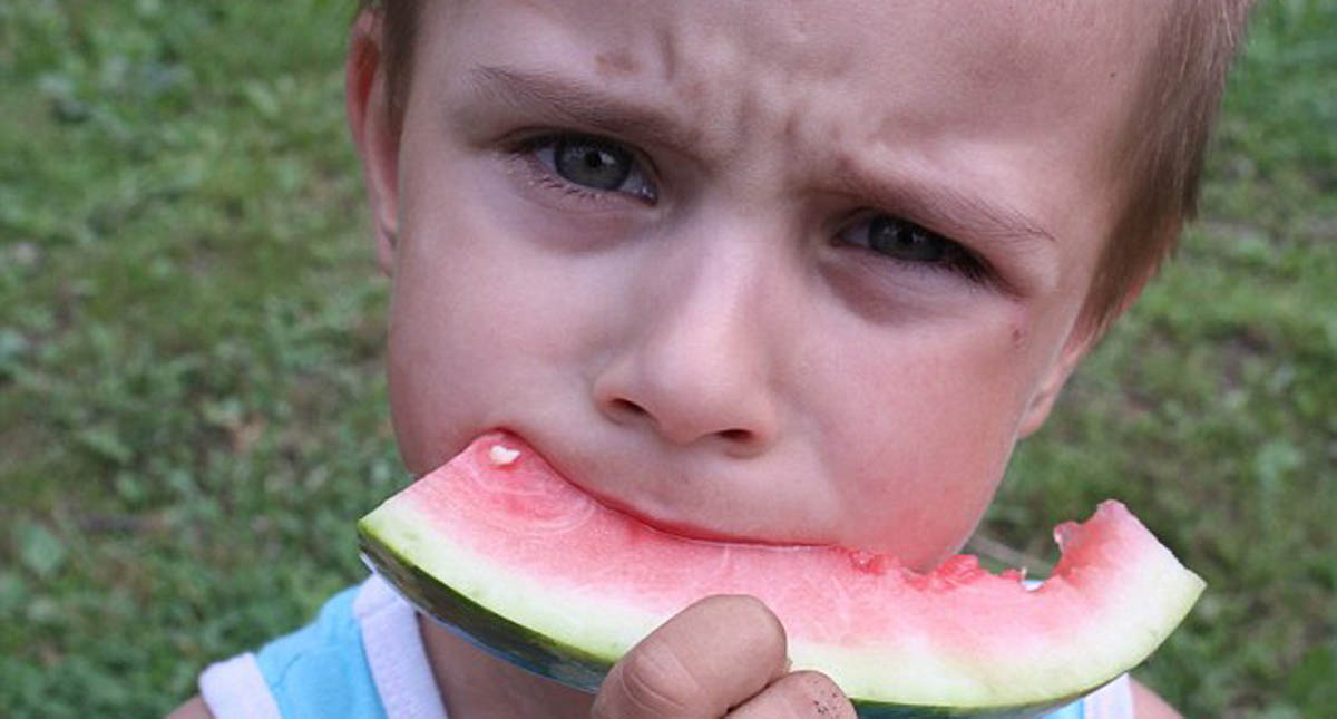 #Video Así atrajo pedófilo a niño para violarlo y asesinarlo - ruslan-korolev