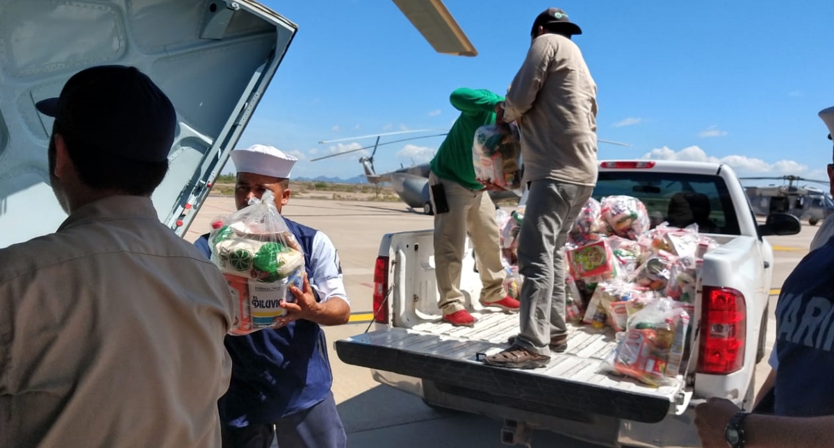 Semar envía víveres a damnificados por lluvias en Sinaloa - semar-plan-marina-viveres-damnificados-sinaloa-2