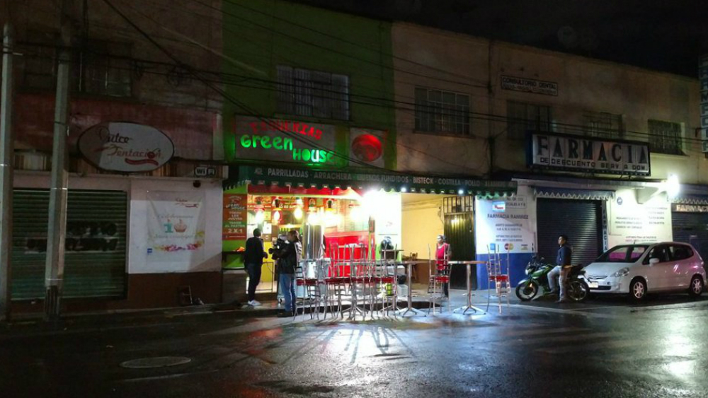 #Video Asaltan taquería en la Benito Juárez