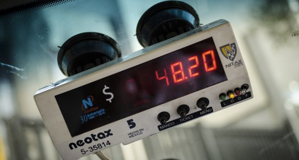 Taxímetros en Uber no solucionarán problemas de transporte: Coparmex Taxímetros en Uber no solucionarán problemas de transporte: Coparmex