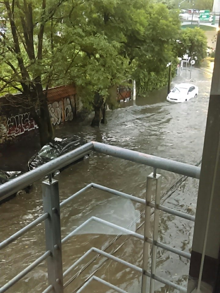 Afectaciones en la Ciudad de México por las lluvias de este miércoles - tepepan-inundacion-periferico