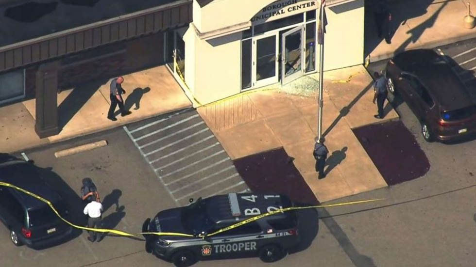Tiroteo deja un muerto y cuatro heridos en tribunal en Pennsylvania - tiroteo-pennsylvania-corte