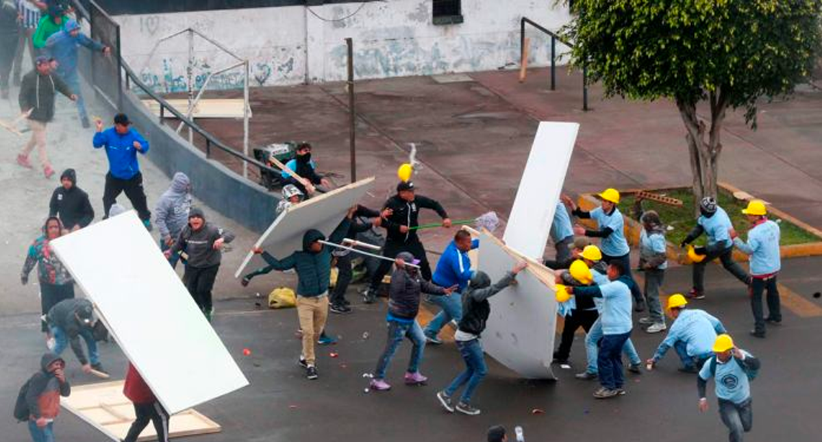 #Video Tiroteo afuera de estadio en Perú deja al menos seis heridos