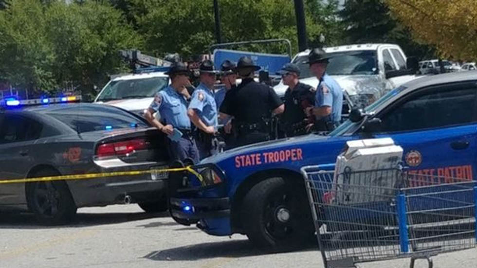 Tiroteo en Walmart de Georgia deja deja un muerto