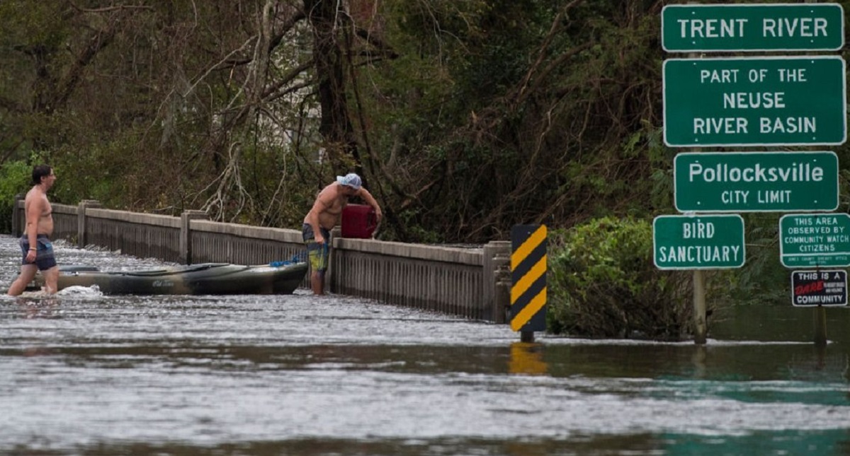 El antes y el después de Carolina del Norte y del Sur por Florence - trent-river-despues