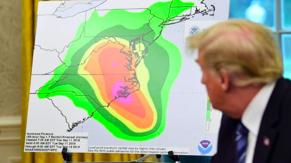 Trump responde a críticas sobre huracán Maria en Puerto Rico