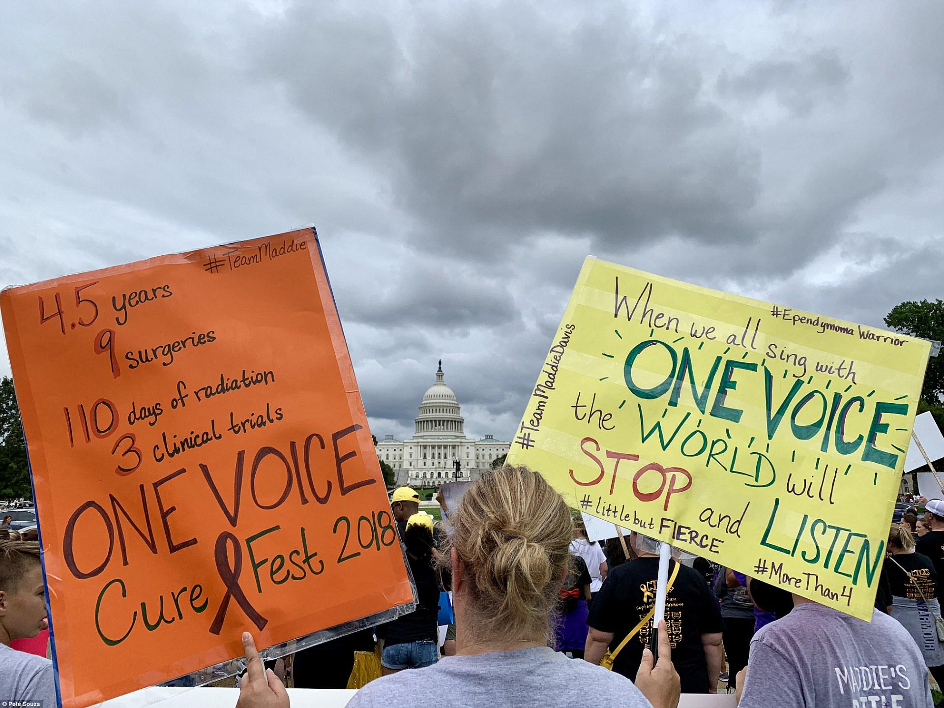 Exfotógrafo de la Casa Blanca revela primeras fotos tomadas con iPhone XS - wwwdailymailco-uk-665c-504dbd6300000578-0-a-rally-against-cancer-near-the-u-s-capitol-in-washington-d-c-a-6-1537199380833
