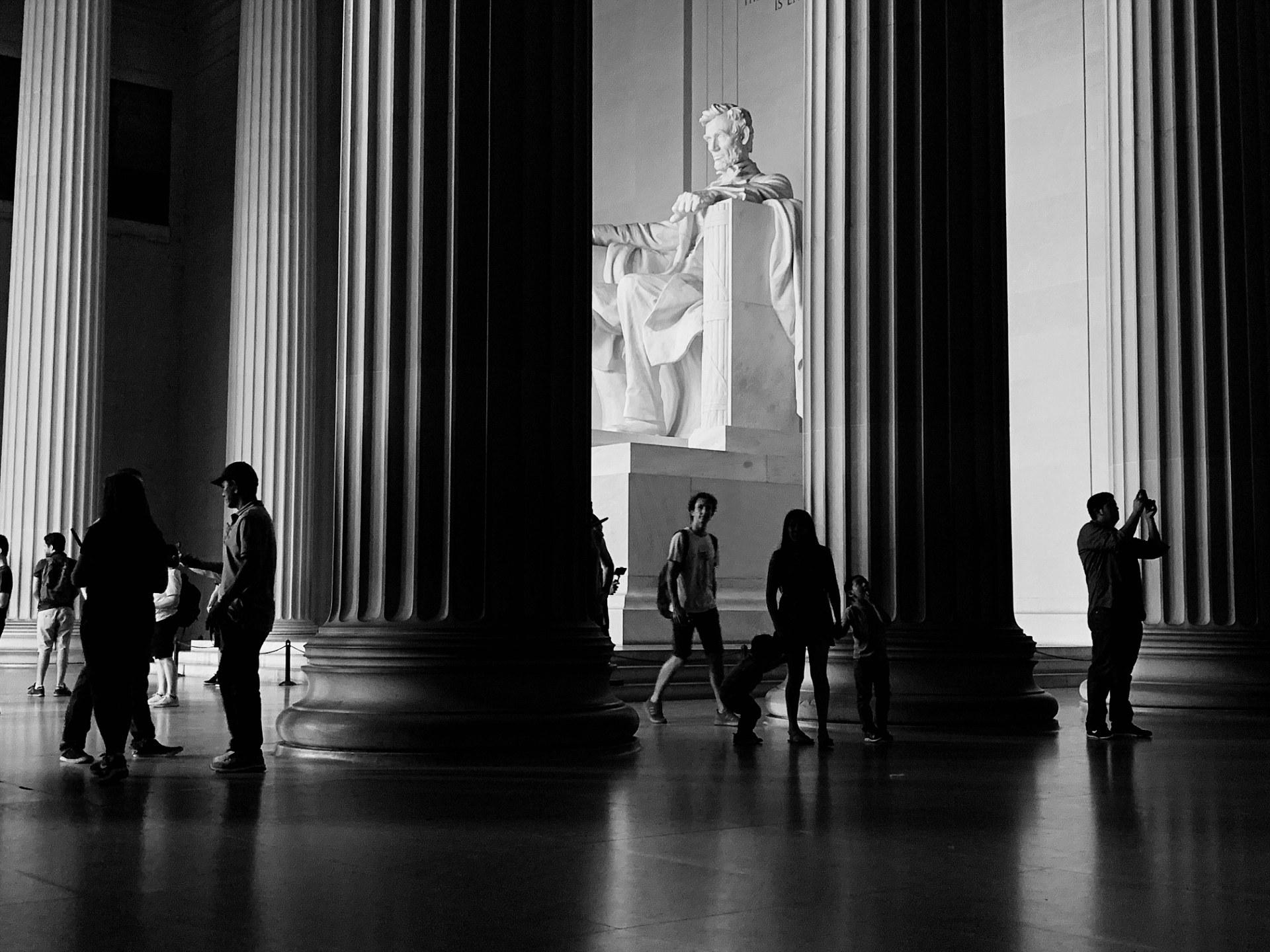 Exfotógrafo de la Casa Blanca revela primeras fotos tomadas con iPhone XS - wwwdailymailco-uk-adfd-504dbe5300000578-0-image-a-78-1537201595666