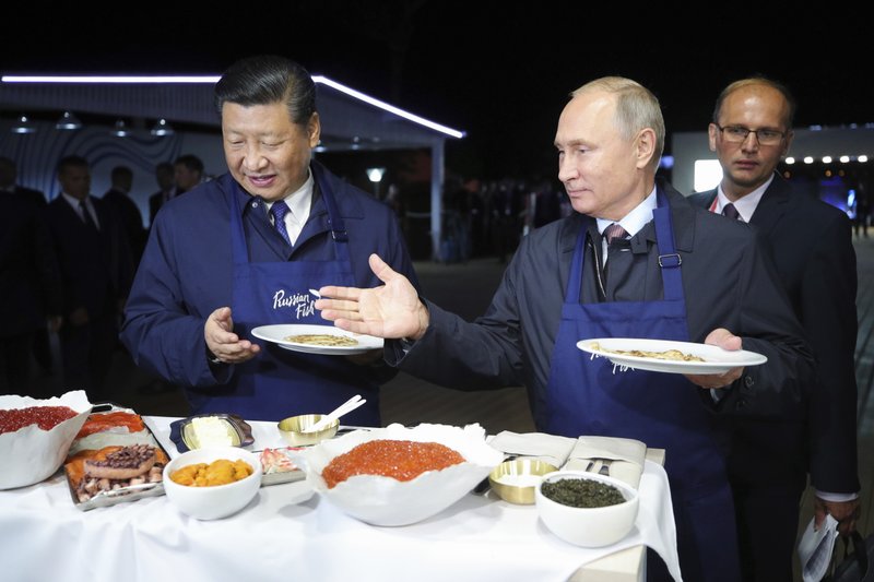 Putin y Xi Jinping comparten vodka en Rusia - xi-jinping-putin