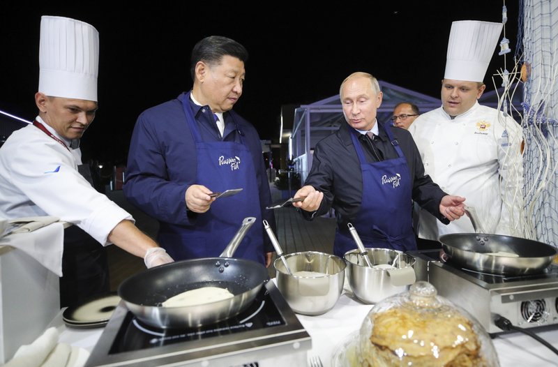 Putin y Xi Jinping comparten vodka en Rusia - xi-jinping-putin2
