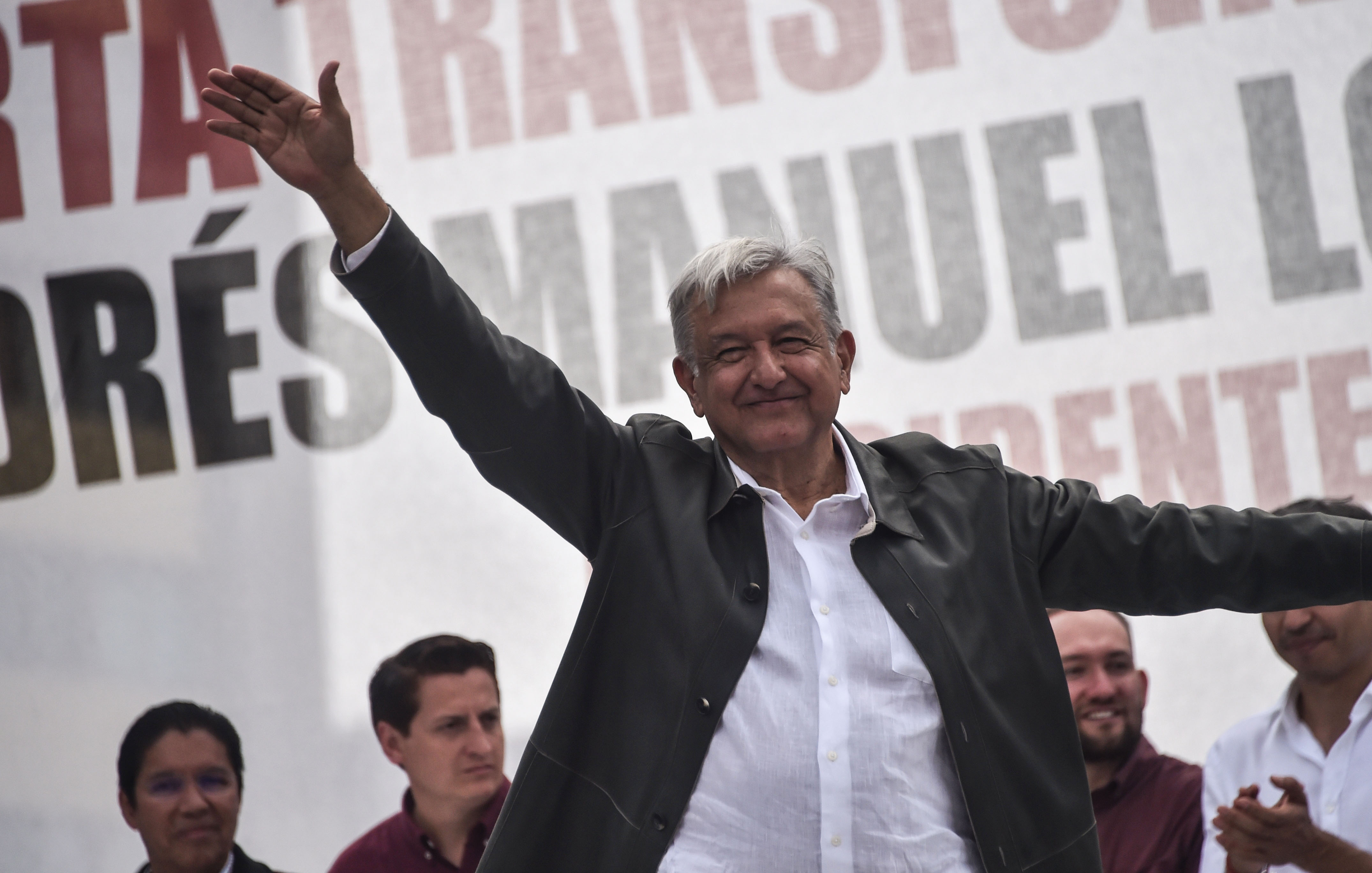 "Menos de 20 mil pesos, aumento. Más de 100 mil, para abajo": AMLO - 000-19l8rb