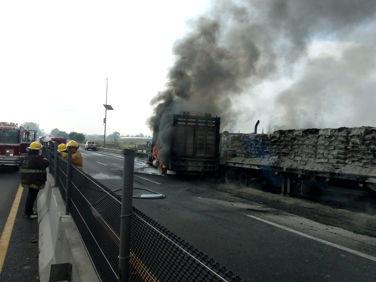 Choque de camiones provoca cierre en el Circuito Exterior Mexiquense - accidente-circuito-exterior-mexiquense