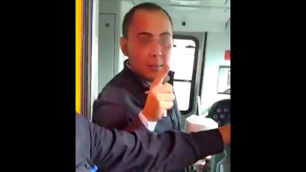 #Video Detienen a operador del Metro señalado por acoso contra menor