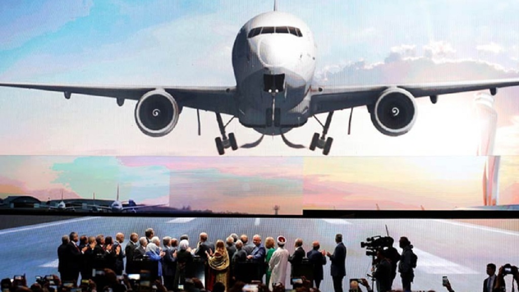 Inauguran el que sería el aeropuerto más grande del mundo en Turquía