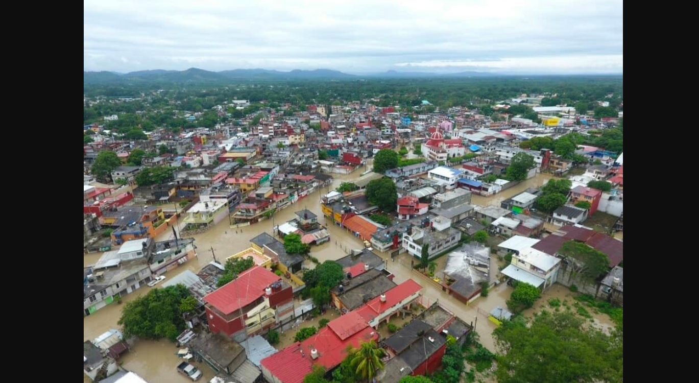 #Video Intensas lluvias provocan inundaciones en Álamo, Veracruz