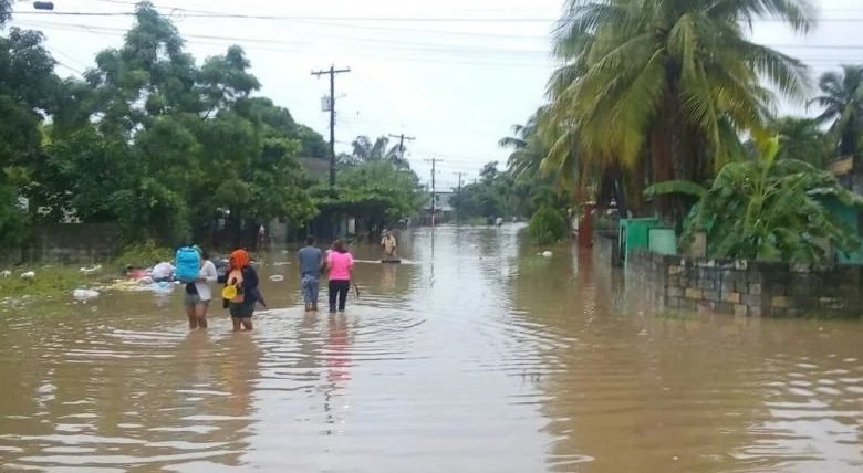 Declaran alerta roja en honduras por fuertes lluvias Declaran alerta roja en honduras por fuertes lluvias