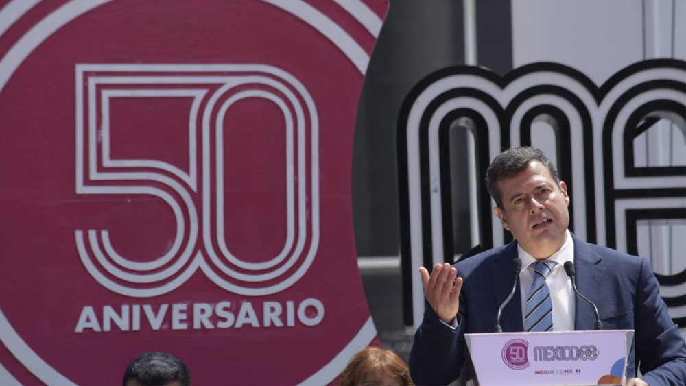 Retiran del Metro placas alusivas a Díaz Ordaz; es un mensaje de paz, dice Amieva