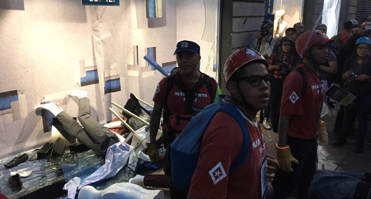 Saldo blanco tras marcha en conmemoración del movimiento de 1968: autoridades - anarquistas-5-de-mayo-marcha-2-de-octubre