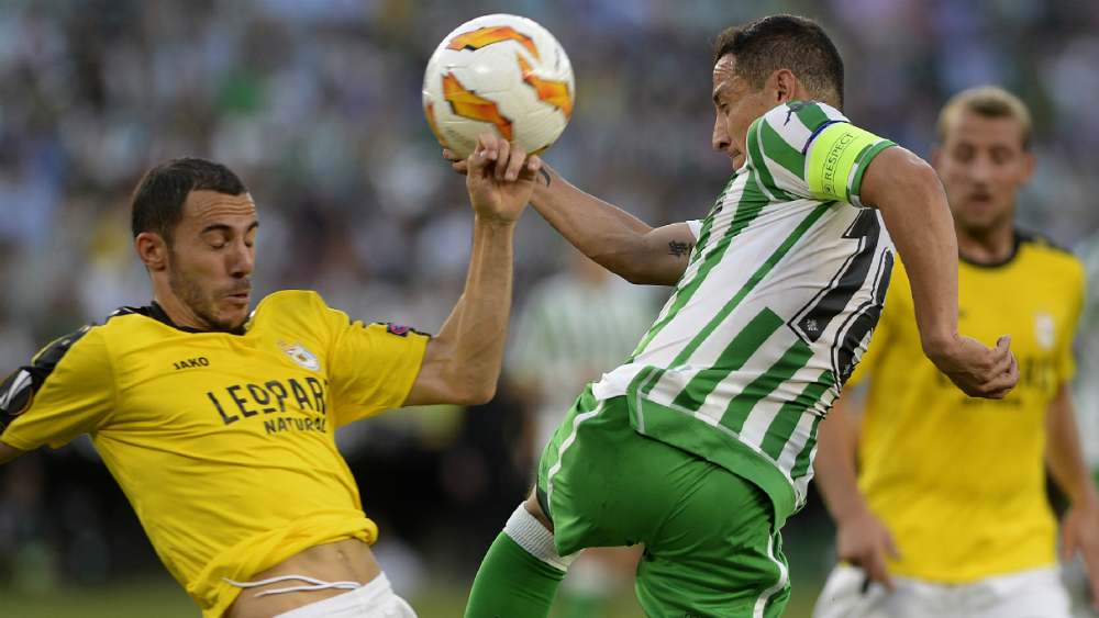 Guardado y Betis logran su primera victoria en la Europa League