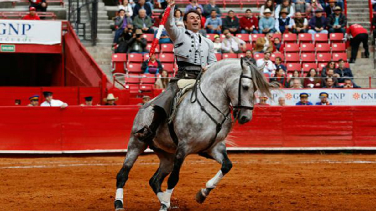 Andy Cartagena llega a México para gira de toreos