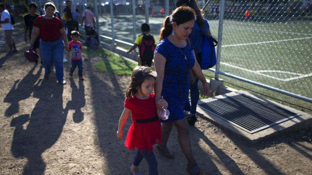 Padres deportados de EE.UU. pueden perder custodia de sus hijos - araceli-ramos-alexa