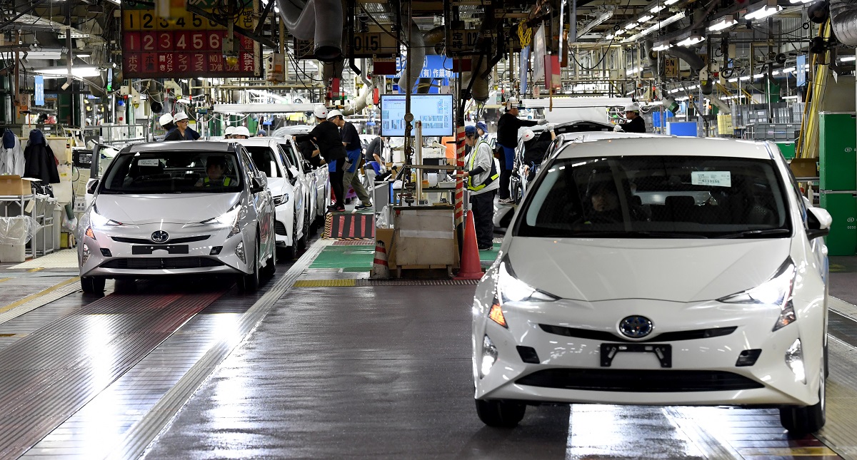 Toyota llama a revisión 2 millones de autos híbridos de todo el mundo - armadora-de-prius