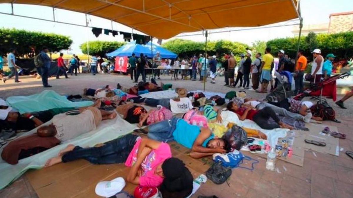 Caravana de migrantes llega a Arriaga, Chiapas