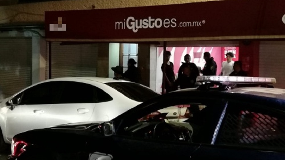 Asaltan a empleados de restaurante en la colonia Narvarte