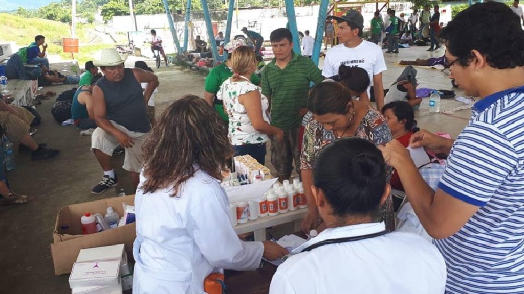 Fumigan a migrantes hondureños en Chiapas - atencion-de-migrantes-hondurenos