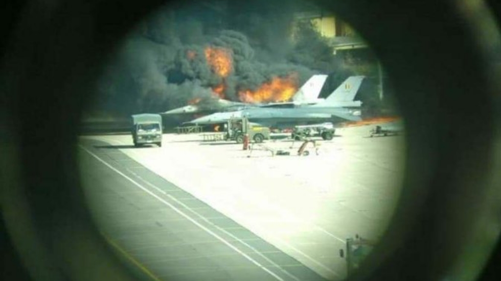Técnico dispara accidentalmente cañón de F-16 e incendia otro avión - avion-f-16-belga-incendio-disparo-2