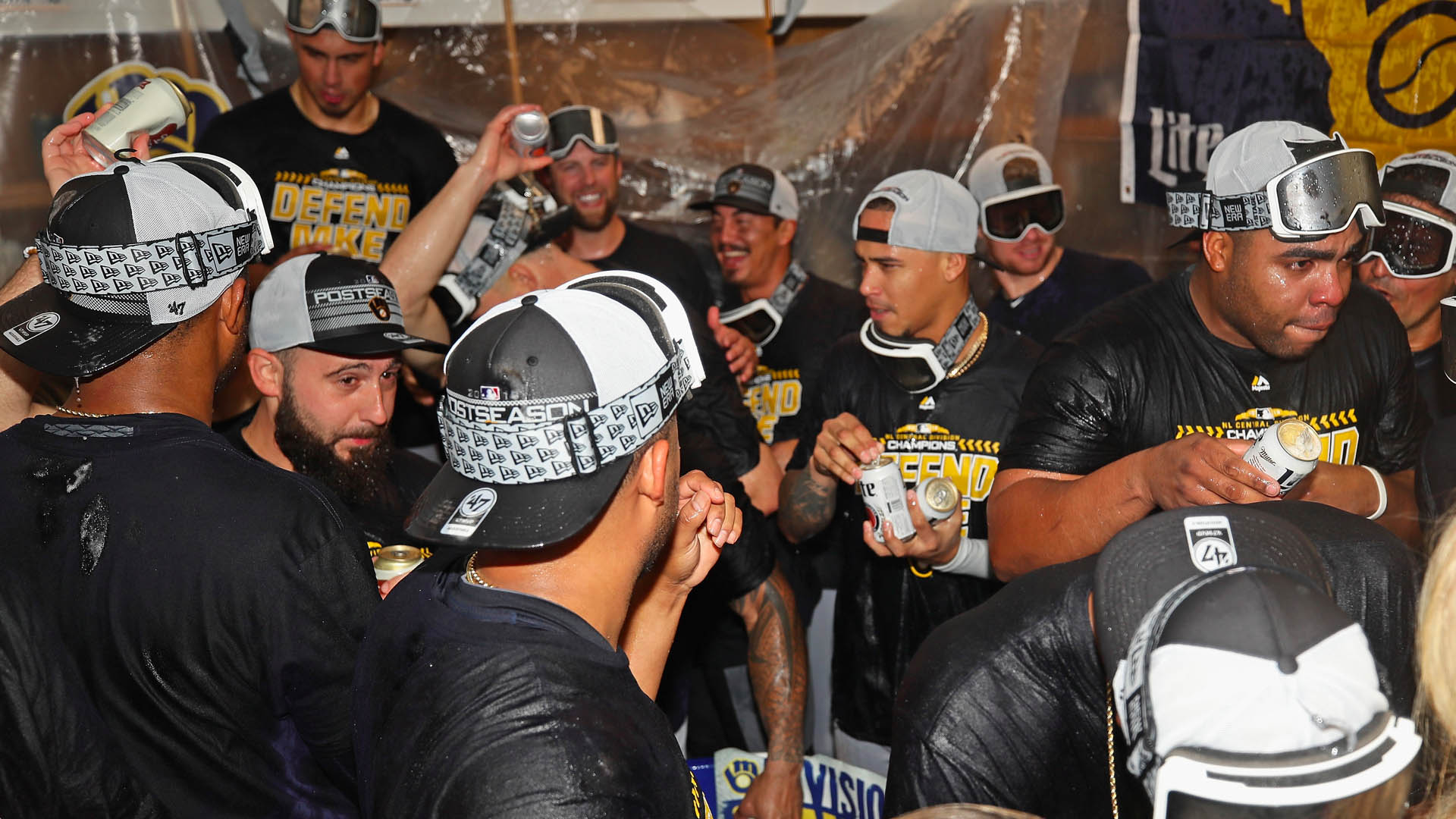 Brewers vencen a los Cubs y se alzan con la División Central