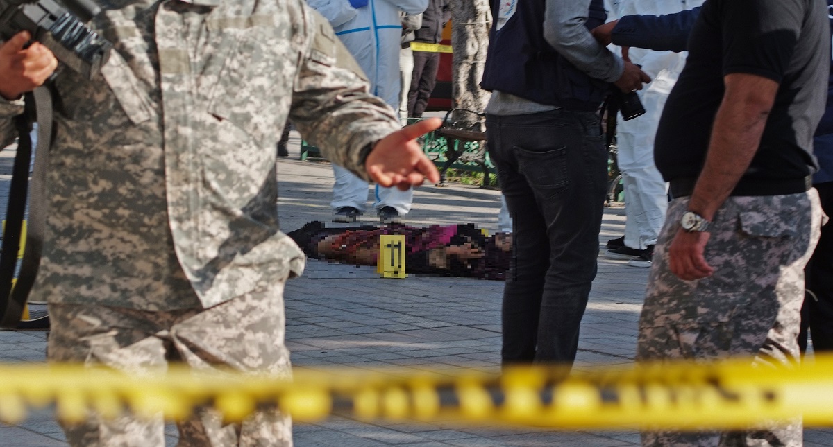 Nueve heridos por atentado suicida de mujer en Túnez - cadaver-de-mujer-que-cometio-un-atentado-suicida-en-tunis