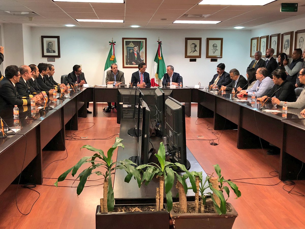 STPS reconoce voluntad de pilotos y Aeroméxico para firmar contrato - campa-aspa-aeromexico1