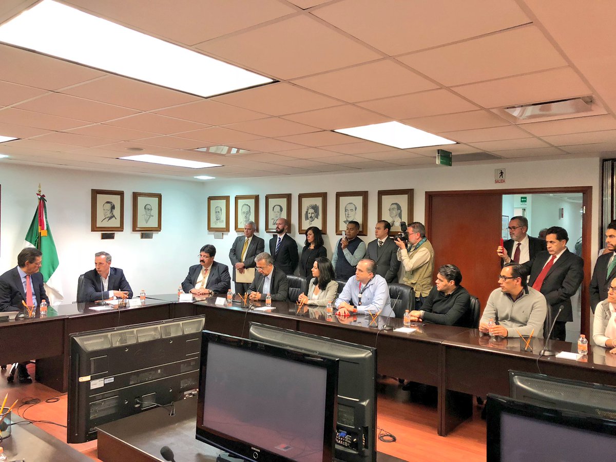 STPS reconoce voluntad de pilotos y Aeroméxico para firmar contrato - campa-aspa-aeromexico2