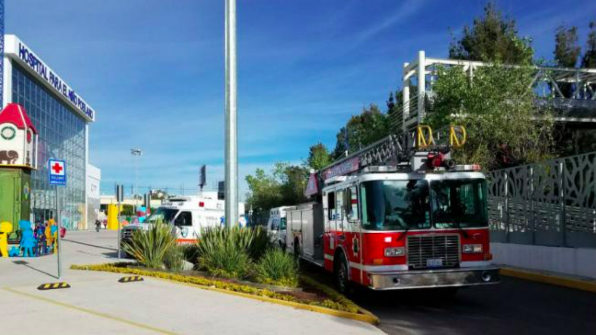 Desalojan hospital en Puebla por explosión