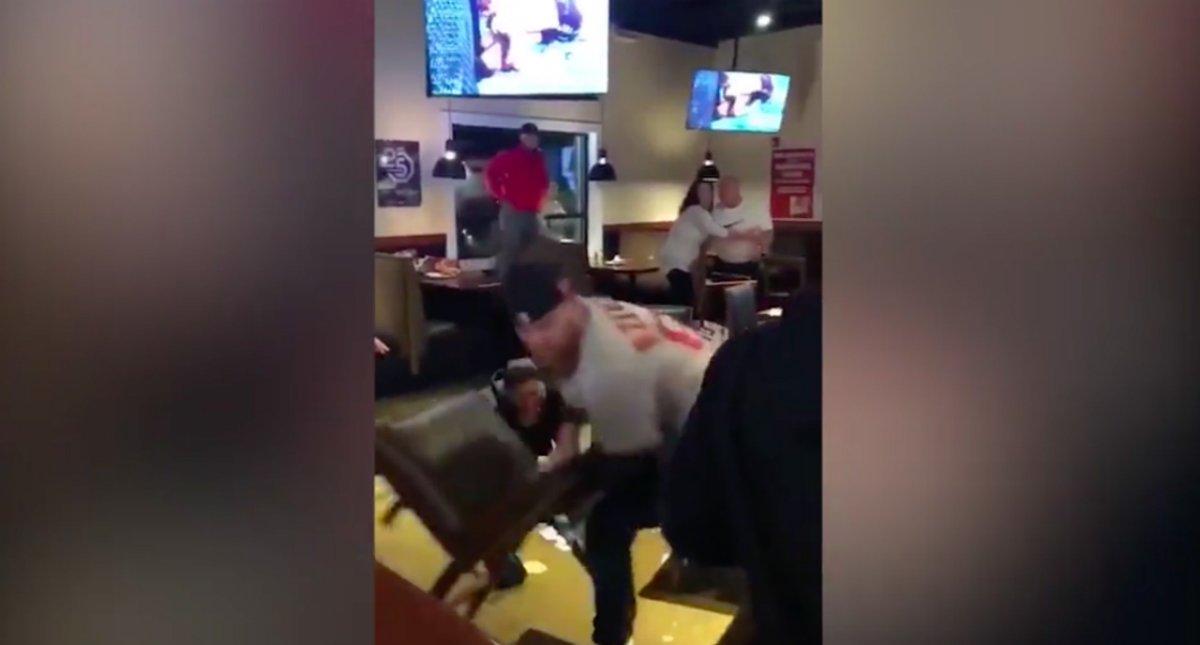 #Video Violenta pelea en bar tras la derrota de los Yankees